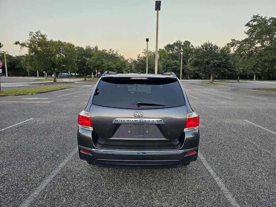 2013 Toyota Highlander FWD 4dr V6 Limited (Natl), available for sale in Longwood, Florida | Majestic Autos Inc.. Longwood, Florida 2013 Toyota Highlander FWD 4dr V6 Limited (Natl), available for sale in Longwood, Florida | Majestic Autos Inc.. Longwood, Florida