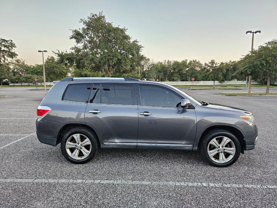 2013 Toyota Highlander FWD 4dr V6 Limited (Natl), available for sale in Longwood, Florida | Majestic Autos Inc.. Longwood, Florida 2013 Toyota Highlander FWD 4dr V6 Limited (Natl), available for sale in Longwood, Florida | Majestic Autos Inc.. Longwood, Florida