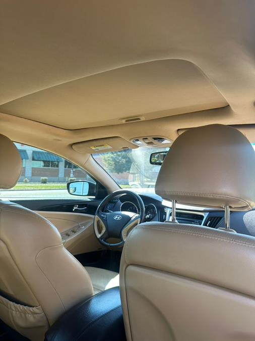 2014 Hyundai Sonata 4dr Sdn 2.4L Auto Limited, available for sale in Wallingford, Connecticut | Wallingford Auto Center LLC. Wallingford, Connecticut 2014 Hyundai Sonata 4dr Sdn 2.4L Auto Limited, available for sale in Wallingford, Connecticut | Wallingford Auto Center LLC. Wallingford, Connecticut