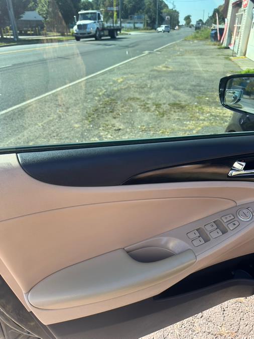 2014 Hyundai Sonata 4dr Sdn 2.4L Auto Limited, available for sale in Wallingford, Connecticut | Wallingford Auto Center LLC. Wallingford, Connecticut 2014 Hyundai Sonata 4dr Sdn 2.4L Auto Limited, available for sale in Wallingford, Connecticut | Wallingford Auto Center LLC. Wallingford, Connecticut