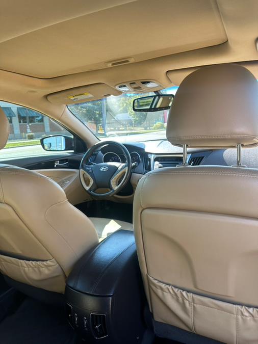2014 Hyundai Sonata 4dr Sdn 2.4L Auto Limited, available for sale in Wallingford, Connecticut | Wallingford Auto Center LLC. Wallingford, Connecticut 2014 Hyundai Sonata 4dr Sdn 2.4L Auto Limited, available for sale in Wallingford, Connecticut | Wallingford Auto Center LLC. Wallingford, Connecticut