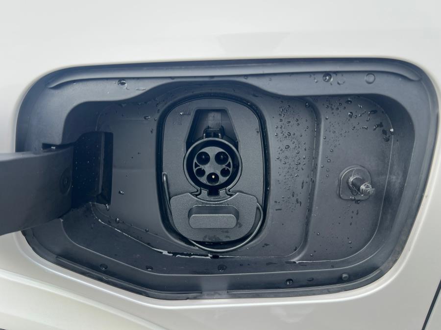 2024 Chevrolet Equinox EV 2LT FWD, available for sale in Daly City, California | Green Light Auto Wholesale. Daly City, California 2024 Chevrolet Equinox EV 2LT FWD, available for sale in Daly City, California | Green Light Auto Wholesale. Daly City, California