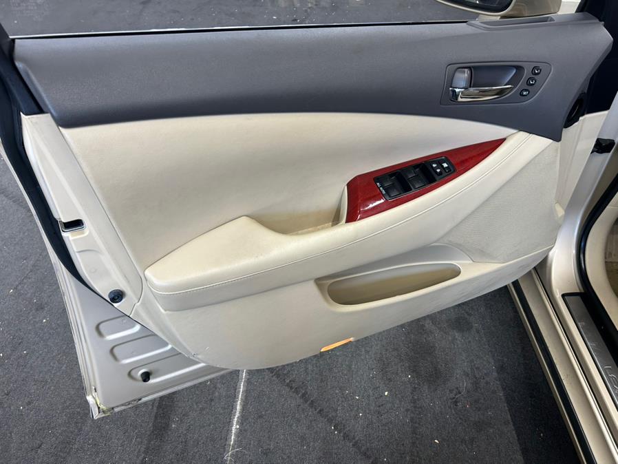 2009 Lexus ES 350 4dr Sdn, available for sale in Garfield, New Jersey | Urban Motors Collection. Garfield, New Jersey 2009 Lexus ES 350 4dr Sdn, available for sale in Garfield, New Jersey | Urban Motors Collection. Garfield, New Jersey