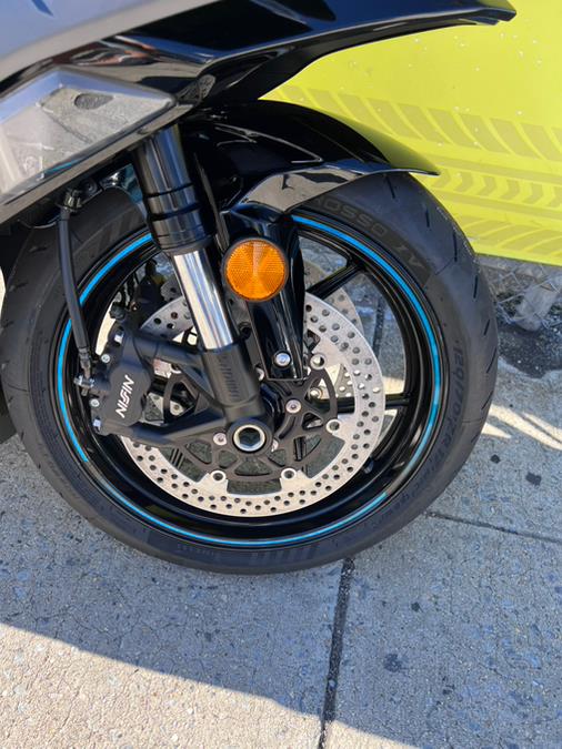 2025 KAWASAKI NINJA ZX-6R 636, available for sale in Brooklyn, New York | Autoforward Motors Inc.. Brooklyn, New York 2025 KAWASAKI NINJA ZX-6R 636, available for sale in Brooklyn, New York | Autoforward Motors Inc.. Brooklyn, New York