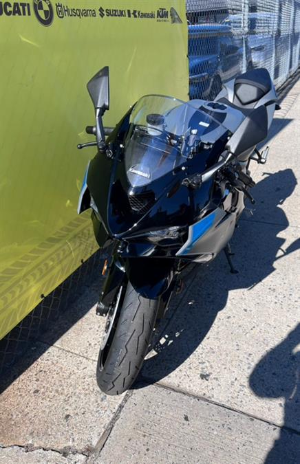 2025 KAWASAKI NINJA ZX-6R 636, available for sale in Brooklyn, New York | Autoforward Motors Inc.. Brooklyn, New York 2025 KAWASAKI NINJA ZX-6R 636, available for sale in Brooklyn, New York | Autoforward Motors Inc.. Brooklyn, New York