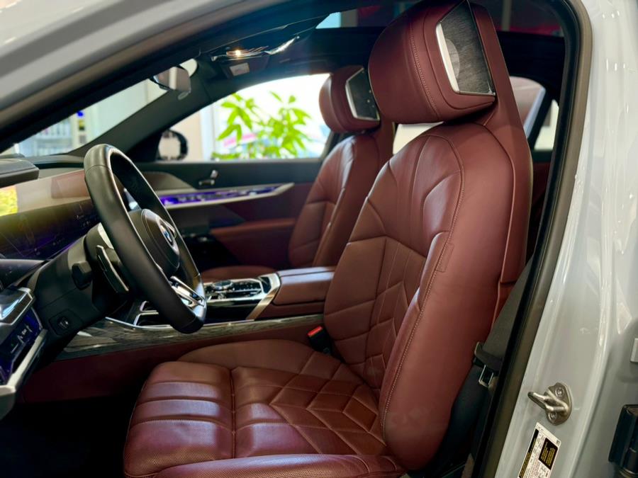 Used 2024 BMW 7 Series in Franklin Square, New York | C Rich Cars. Franklin Square, New York