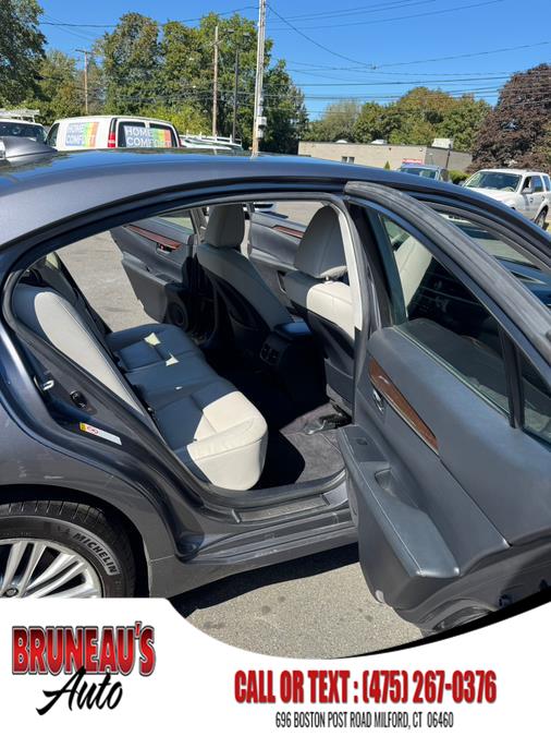 2015 Lexus ES 350 4dr Sdn, available for sale in Milford, Connecticut | Bruneau's Auto Inc. Milford, Connecticut 2015 Lexus ES 350 4dr Sdn, available for sale in Milford, Connecticut | Bruneau's Auto Inc. Milford, Connecticut
