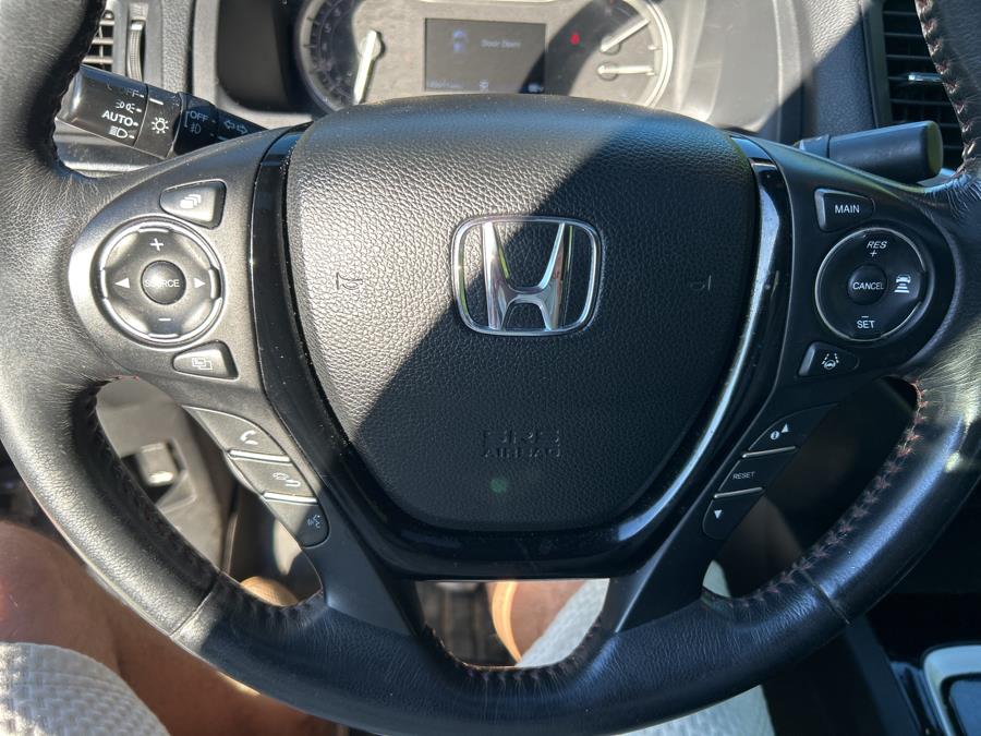 2017 Honda Ridgeline Black Edition 4x4 Crew Cab 5.3'' Bed, available for sale in Vernon Rockville, Connecticut | Vernon Motor Cars. Vernon Rockville, Connecticut 2017 Honda Ridgeline Black Edition 4x4 Crew Cab 5.3'' Bed, available for sale in Vernon Rockville, Connecticut | Vernon Motor Cars. Vernon Rockville, Connecticut