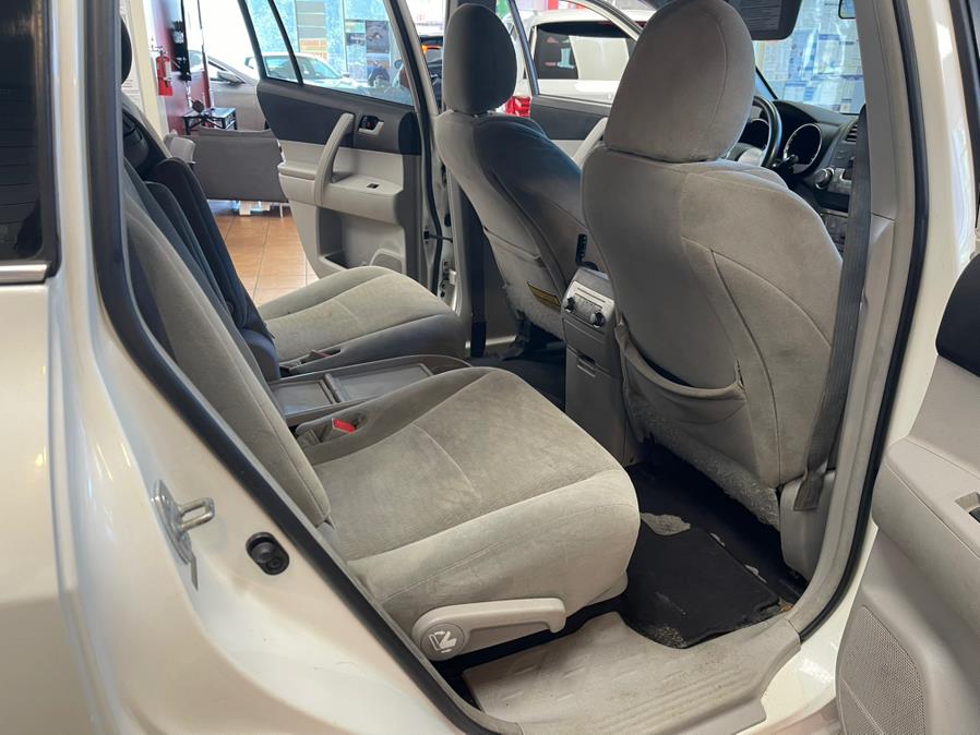 2012 Toyota Highlander FWD 4dr I4 (Natl), available for sale in Suffern, New York | Rockland Motor Sport. Suffern, New York 2012 Toyota Highlander FWD 4dr I4 (Natl), available for sale in Suffern, New York | Rockland Motor Sport. Suffern, New York