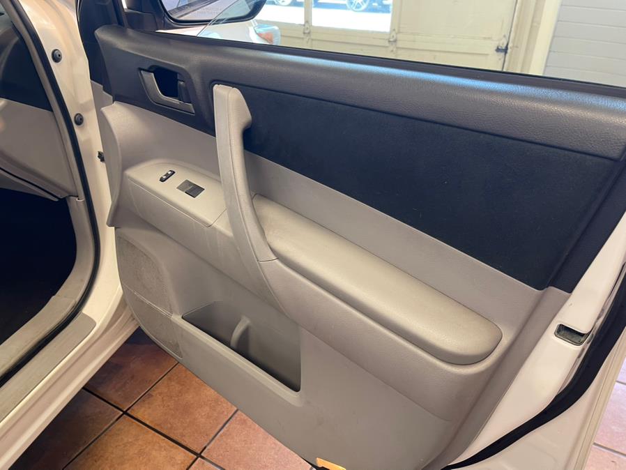 2012 Toyota Highlander FWD 4dr I4 (Natl), available for sale in Suffern, New York | Rockland Motor Sport. Suffern, New York 2012 Toyota Highlander FWD 4dr I4 (Natl), available for sale in Suffern, New York | Rockland Motor Sport. Suffern, New York