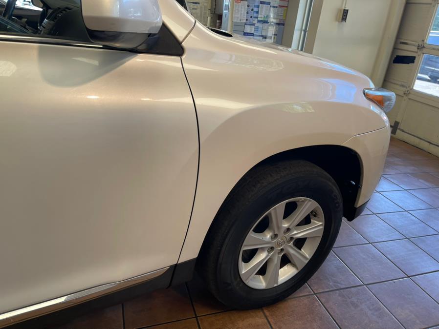 2012 Toyota Highlander FWD 4dr I4 (Natl), available for sale in Suffern, New York | Rockland Motor Sport. Suffern, New York 2012 Toyota Highlander FWD 4dr I4 (Natl), available for sale in Suffern, New York | Rockland Motor Sport. Suffern, New York