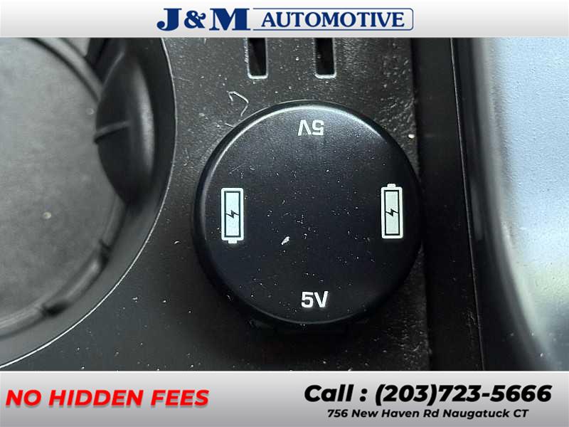 2019 Land Rover Discovery Sport HSE Luxury, available for sale in Naugatuck, Connecticut | J&M Automotive Sls&Svc LLC. Naugatuck, Connecticut 2019 Land Rover Discovery Sport HSE Luxury, available for sale in Naugatuck, Connecticut | J&M Automotive Sls&Svc LLC. Naugatuck, Connecticut