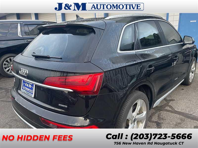 2023 Audi Q5 S line Premium Plus photo 2