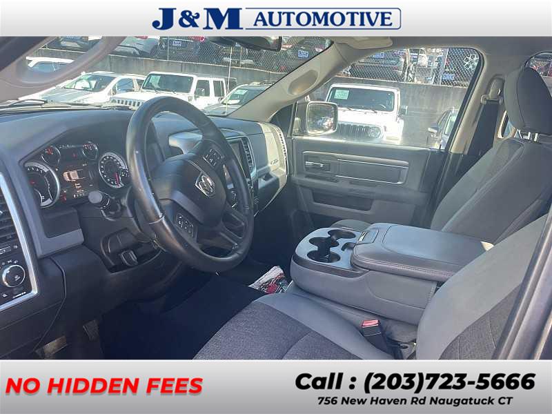 2017 Ram 1500 Big Horn photo 2