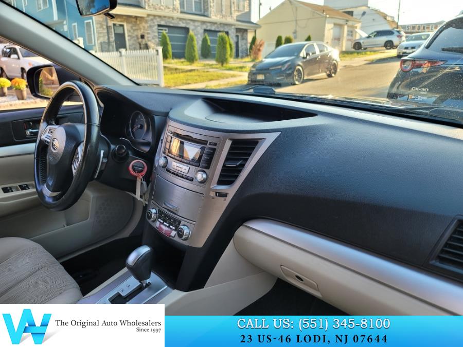 2013 Subaru Outback 4dr Wgn H4 Auto 2.5i Premium, available for sale in Lodi, New Jersey | AW Auto & Truck Wholesalers, Inc. Lodi, New Jersey 2013 Subaru Outback 4dr Wgn H4 Auto 2.5i Premium, available for sale in Lodi, New Jersey | AW Auto & Truck Wholesalers, Inc. Lodi, New Jersey