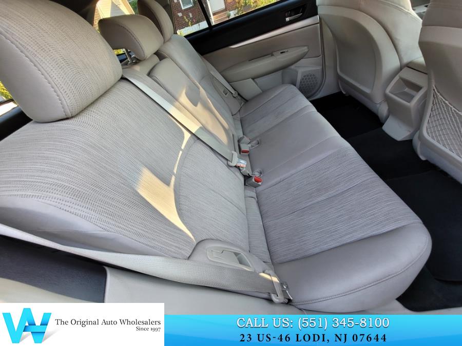 2013 Subaru Outback 4dr Wgn H4 Auto 2.5i Premium, available for sale in Lodi, New Jersey | AW Auto & Truck Wholesalers, Inc. Lodi, New Jersey 2013 Subaru Outback 4dr Wgn H4 Auto 2.5i Premium, available for sale in Lodi, New Jersey | AW Auto & Truck Wholesalers, Inc. Lodi, New Jersey