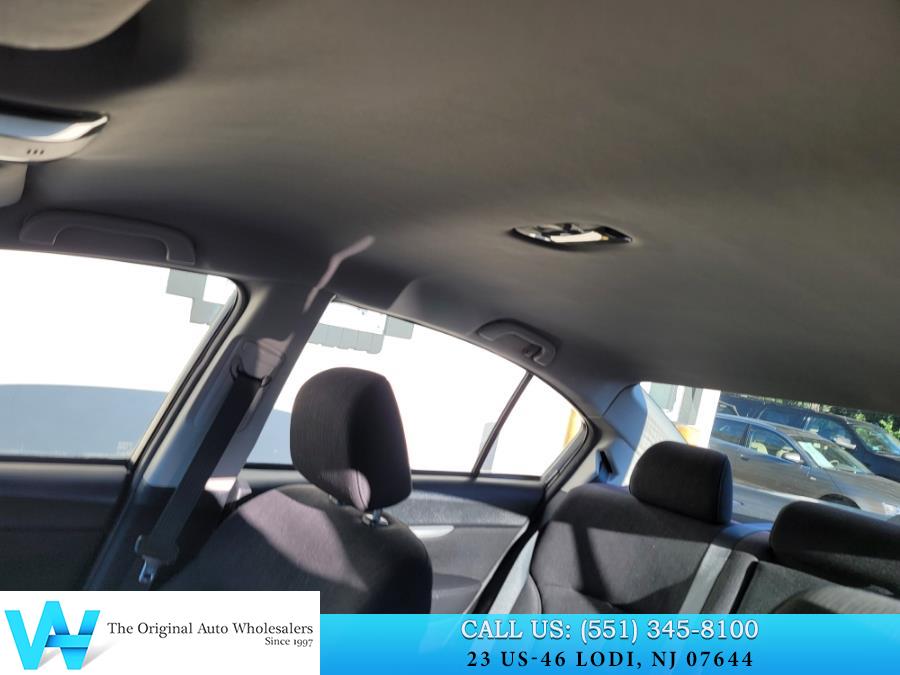 2013 Subaru Legacy 4dr Sdn H4 Auto 2.5i Premium, available for sale in Lodi, New Jersey | AW Auto & Truck Wholesalers, Inc. Lodi, New Jersey 2013 Subaru Legacy 4dr Sdn H4 Auto 2.5i Premium, available for sale in Lodi, New Jersey | AW Auto & Truck Wholesalers, Inc. Lodi, New Jersey