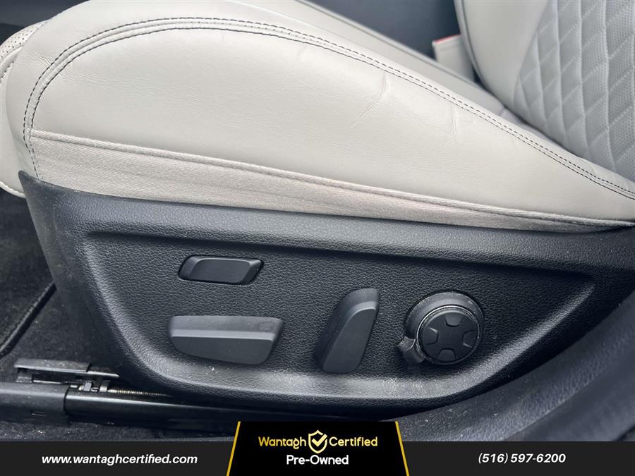 2022 Genesis G70 3.3T AWD, available for sale in Wantagh, New York | Wantagh Certified. Wantagh, New York 2022 Genesis G70 3.3T AWD, available for sale in Wantagh, New York | Wantagh Certified. Wantagh, New York