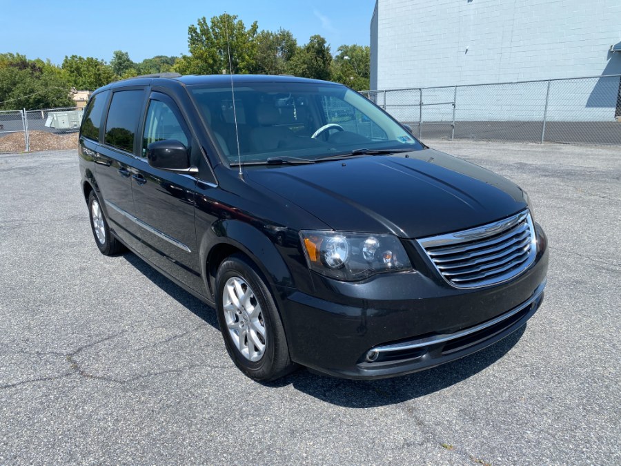 2013 Chrysler Town & Country 4dr Wgn Touring, available for sale in Bethlehem, Pennsylvania | Best Auto Deals LLC. Bethlehem, Pennsylvania 2013 Chrysler Town & Country 4dr Wgn Touring, available for sale in Bethlehem, Pennsylvania | Best Auto Deals LLC. Bethlehem, Pennsylvania
