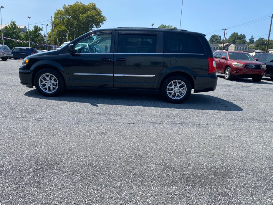 2013 Chrysler Town & Country 4dr Wgn Touring, available for sale in Bethlehem, Pennsylvania | Best Auto Deals LLC. Bethlehem, Pennsylvania 2013 Chrysler Town & Country 4dr Wgn Touring, available for sale in Bethlehem, Pennsylvania | Best Auto Deals LLC. Bethlehem, Pennsylvania