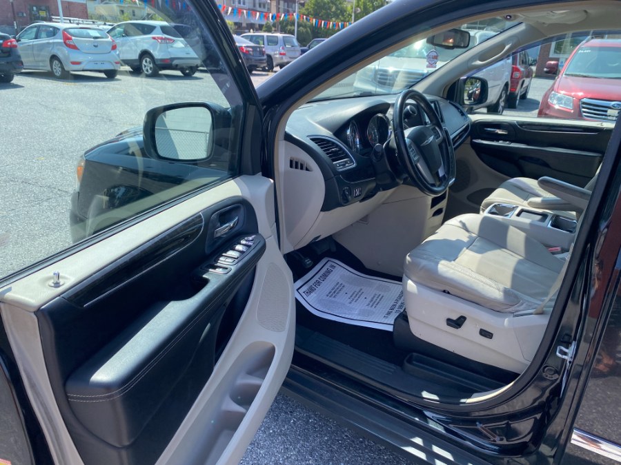 2013 Chrysler Town & Country 4dr Wgn Touring, available for sale in Bethlehem, Pennsylvania | Best Auto Deals LLC. Bethlehem, Pennsylvania 2013 Chrysler Town & Country 4dr Wgn Touring, available for sale in Bethlehem, Pennsylvania | Best Auto Deals LLC. Bethlehem, Pennsylvania