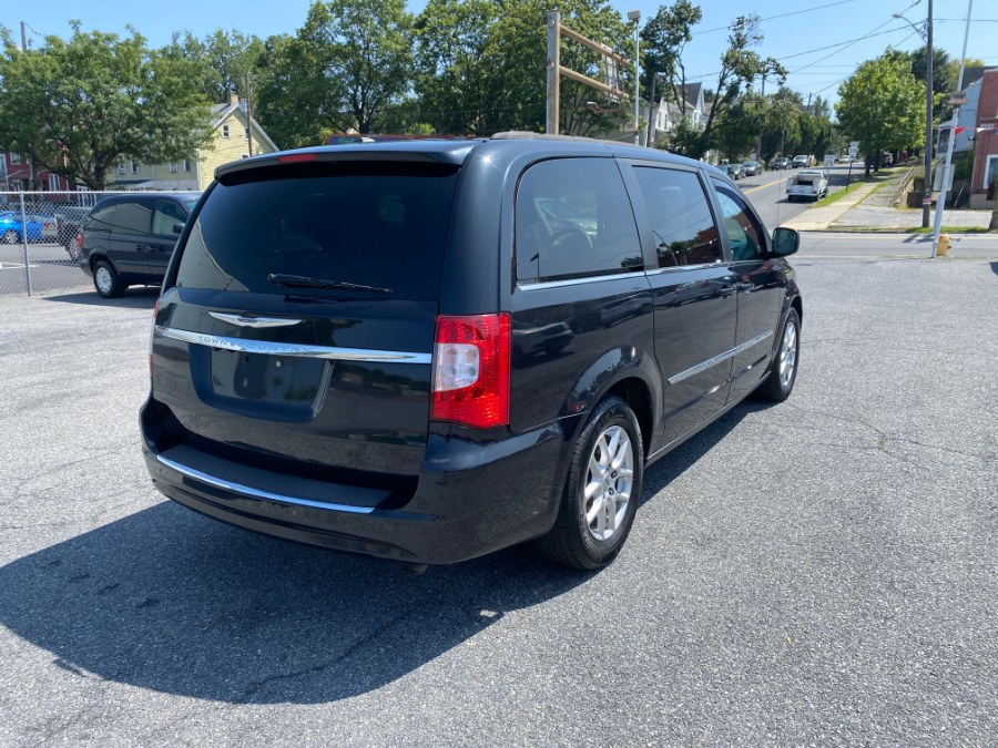 2013 Chrysler Town & Country 4dr Wgn Touring, available for sale in Bethlehem, Pennsylvania | Best Auto Deals LLC. Bethlehem, Pennsylvania 2013 Chrysler Town & Country 4dr Wgn Touring, available for sale in Bethlehem, Pennsylvania | Best Auto Deals LLC. Bethlehem, Pennsylvania