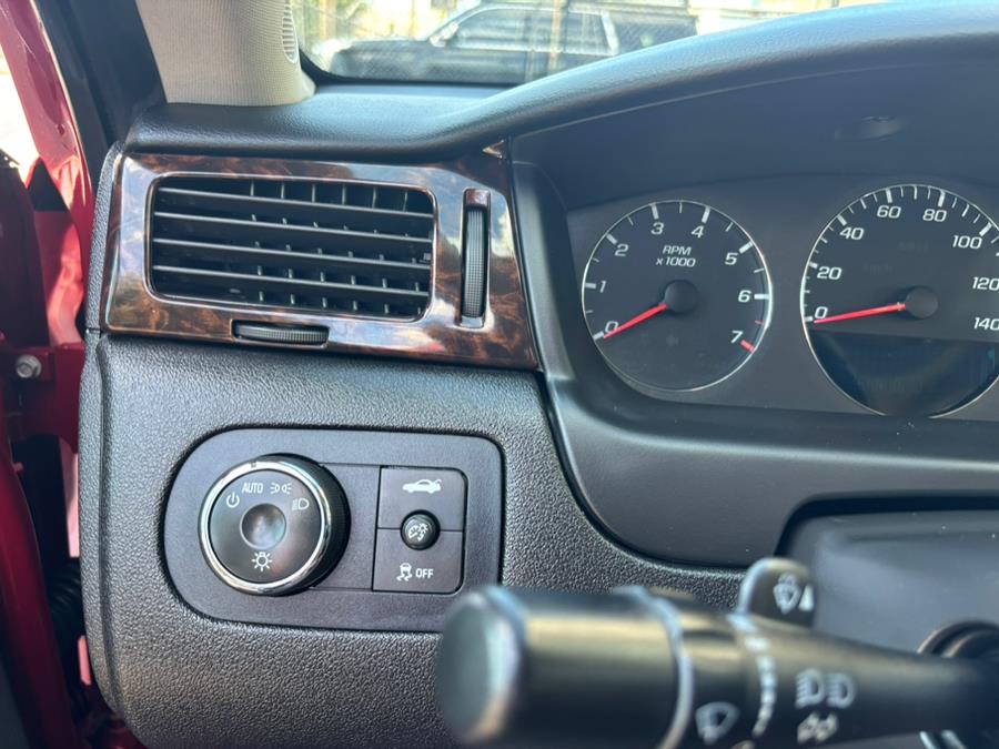 2014 Chevrolet Impala Limited 4dr Sdn LT Fleet, available for sale in New haven, Connecticut | Wilson Maturo Motors. New haven, Connecticut 2014 Chevrolet Impala Limited 4dr Sdn LT Fleet, available for sale in New haven, Connecticut | Wilson Maturo Motors. New haven, Connecticut