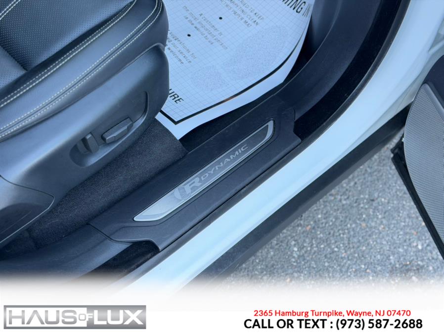 2018 Land Rover Range Rover Velar P250 R-Dynamic SE, available for sale in Wayne, New Jersey | Haus of Lux. Wayne, New Jersey 2018 Land Rover Range Rover Velar P250 R-Dynamic SE, available for sale in Wayne, New Jersey | Haus of Lux. Wayne, New Jersey