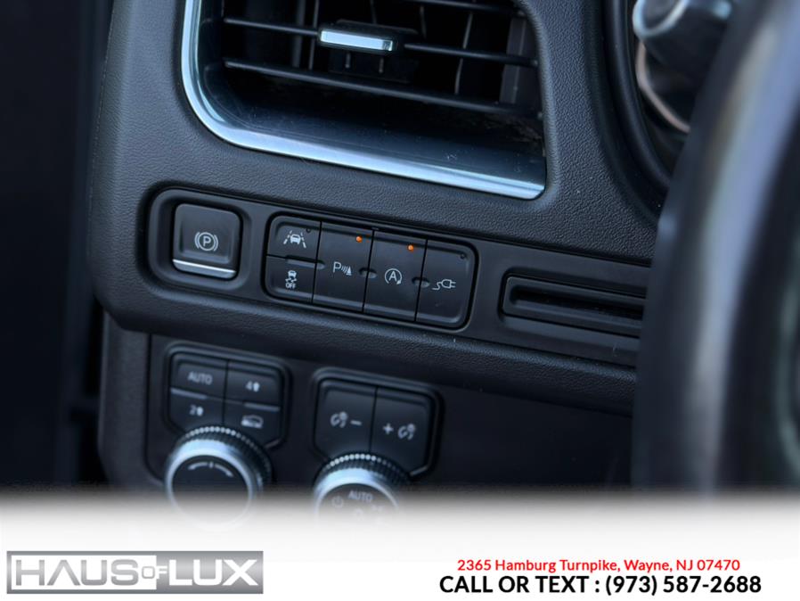 2021 GMC Yukon XL 4WD 4dr SLT, available for sale in Wayne, New Jersey | Haus of Lux. Wayne, New Jersey 2021 GMC Yukon XL 4WD 4dr SLT, available for sale in Wayne, New Jersey | Haus of Lux. Wayne, New Jersey