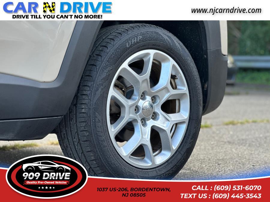 2015 Jeep Renegade Latitude, available for sale in BORDENTOWN, New Jersey | 909 Drive. BORDENTOWN, New Jersey 2015 Jeep Renegade Latitude, available for sale in BORDENTOWN, New Jersey | 909 Drive. BORDENTOWN, New Jersey