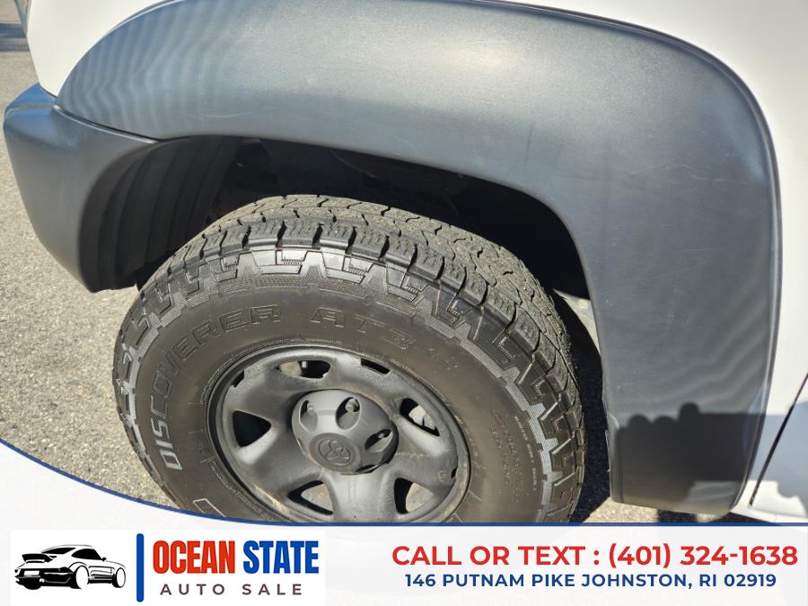 2014 Toyota Tacoma 4WD Double Cab V6 MT (Natl), available for sale in Johnston, Rhode Island | Ocean State Auto Sales. Johnston, Rhode Island 2014 Toyota Tacoma 4WD Double Cab V6 MT (Natl), available for sale in Johnston, Rhode Island | Ocean State Auto Sales. Johnston, Rhode Island