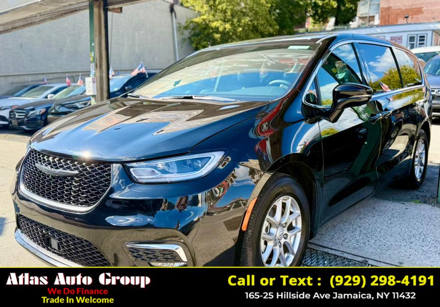 2025 Chrysler Pacifica Select FWD, available for sale in Jamaica, New York | Atlas Auto Group. Jamaica, New York 2025 Chrysler Pacifica Select FWD, available for sale in Jamaica, New York | Atlas Auto Group. Jamaica, New York