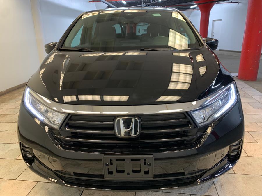 2023 Honda Odyssey Touring photo 3