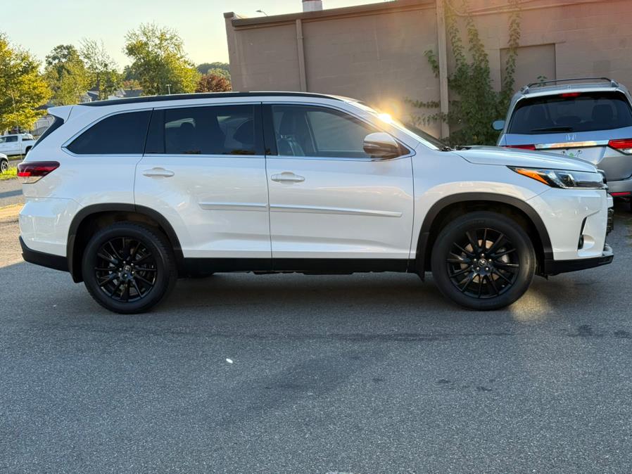 2019 Toyota Highlander SE photo 4