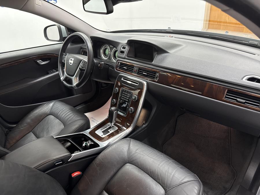 2012 Volvo S80 4dr Sdn 3.0L, available for sale in Plainville, Connecticut | New England Auto Sales LLC. Plainville, Connecticut 2012 Volvo S80 4dr Sdn 3.0L, available for sale in Plainville, Connecticut | New England Auto Sales LLC. Plainville, Connecticut