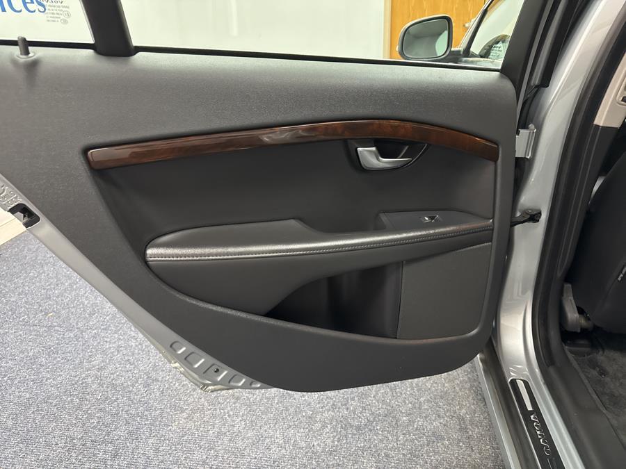 2012 Volvo S80 4dr Sdn 3.0L, available for sale in Plainville, Connecticut | New England Auto Sales LLC. Plainville, Connecticut 2012 Volvo S80 4dr Sdn 3.0L, available for sale in Plainville, Connecticut | New England Auto Sales LLC. Plainville, Connecticut