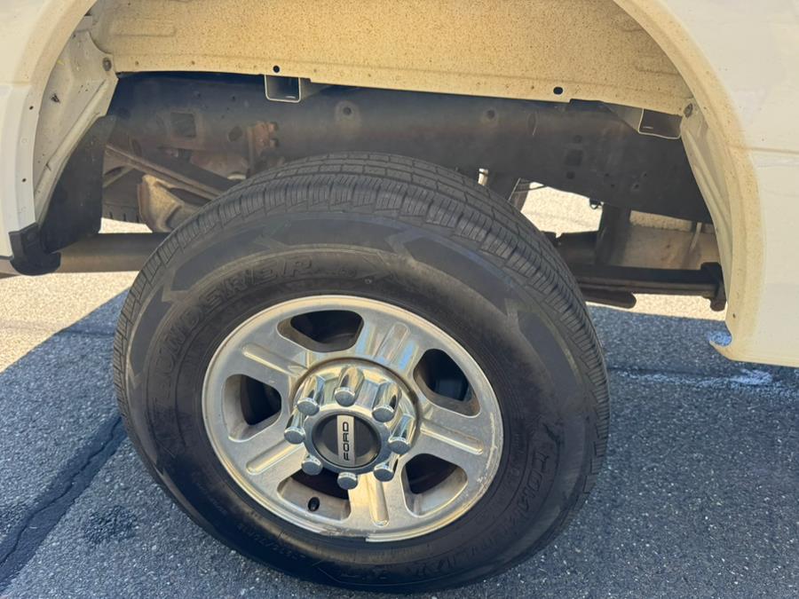 2019 Ford Super Duty F-250 SRW XL 4WD Reg Cab 8'' Box, available for sale in Waterbury, Connecticut | Platinum Auto Care. Waterbury, Connecticut 2019 Ford Super Duty F-250 SRW XL 4WD Reg Cab 8'' Box, available for sale in Waterbury, Connecticut | Platinum Auto Care. Waterbury, Connecticut