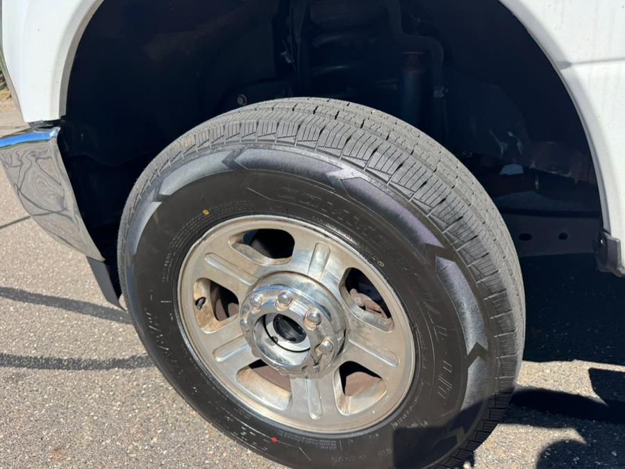 2019 Ford Super Duty F-250 SRW XL 4WD Reg Cab 8'' Box, available for sale in Waterbury, Connecticut | Platinum Auto Care. Waterbury, Connecticut 2019 Ford Super Duty F-250 SRW XL 4WD Reg Cab 8'' Box, available for sale in Waterbury, Connecticut | Platinum Auto Care. Waterbury, Connecticut