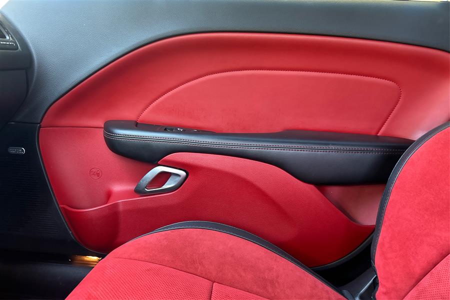 2015 Dodge Challenger R/T Scat Pack photo 20