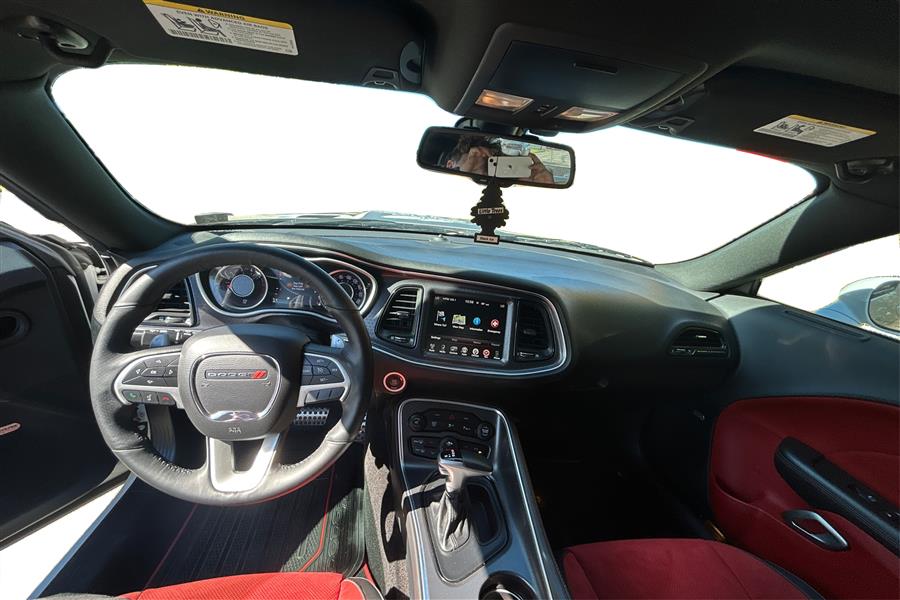 2015 Dodge Challenger R/T Scat Pack photo 22