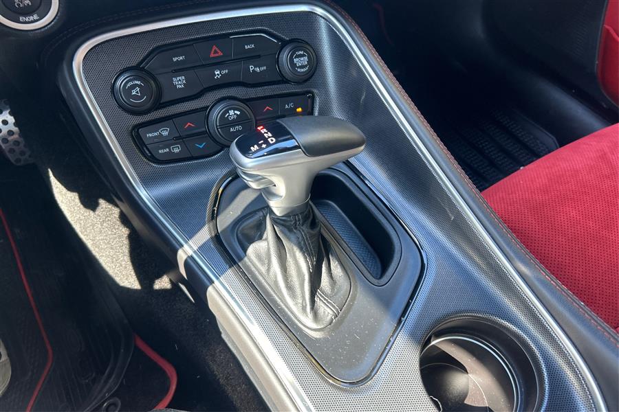 2015 Dodge Challenger R/T Scat Pack photo 31