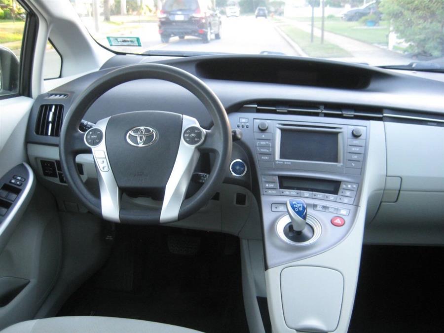 2012 Toyota Prius Three 4dr Hatchback, available for sale in Massapequa, New York | Rite Choice Auto Inc.. Massapequa, New York 2012 Toyota Prius Three 4dr Hatchback, available for sale in Massapequa, New York | Rite Choice Auto Inc.. Massapequa, New York