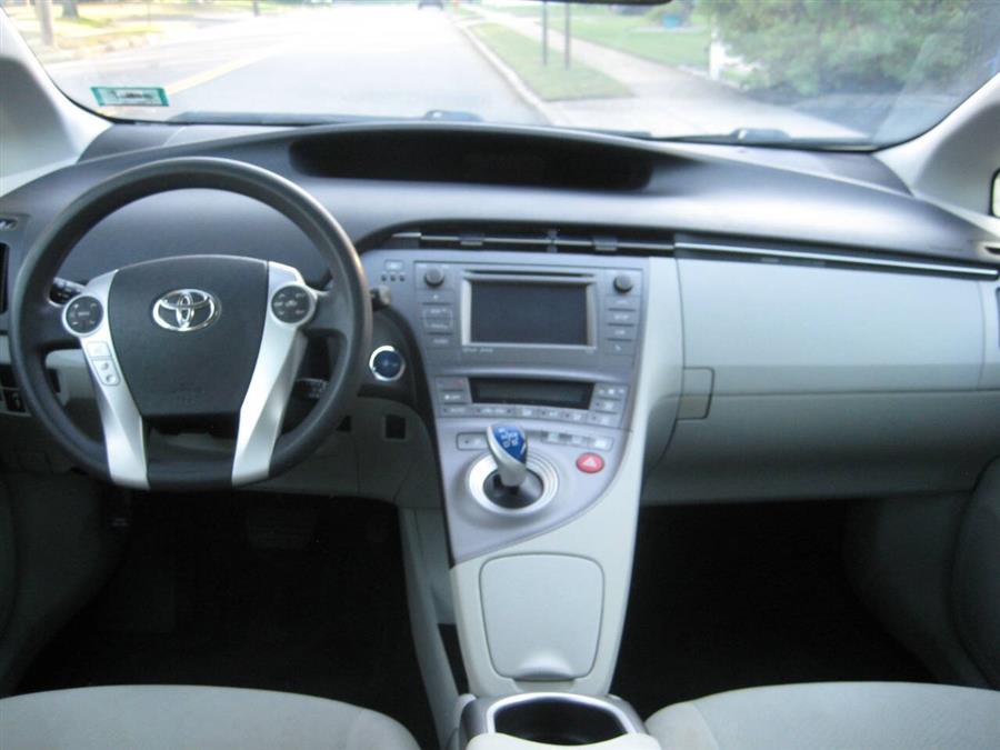 2012 Toyota Prius Three 4dr Hatchback, available for sale in Massapequa, New York | Rite Choice Auto Inc.. Massapequa, New York 2012 Toyota Prius Three 4dr Hatchback, available for sale in Massapequa, New York | Rite Choice Auto Inc.. Massapequa, New York