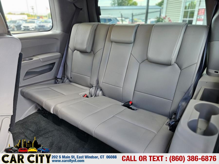 2015 Honda Pilot 4WD 4dr Touring w/RES & Navi, available for sale in East Windsor, Connecticut | Car City LLC. East Windsor, Connecticut 2015 Honda Pilot 4WD 4dr Touring w/RES & Navi, available for sale in East Windsor, Connecticut | Car City LLC. East Windsor, Connecticut