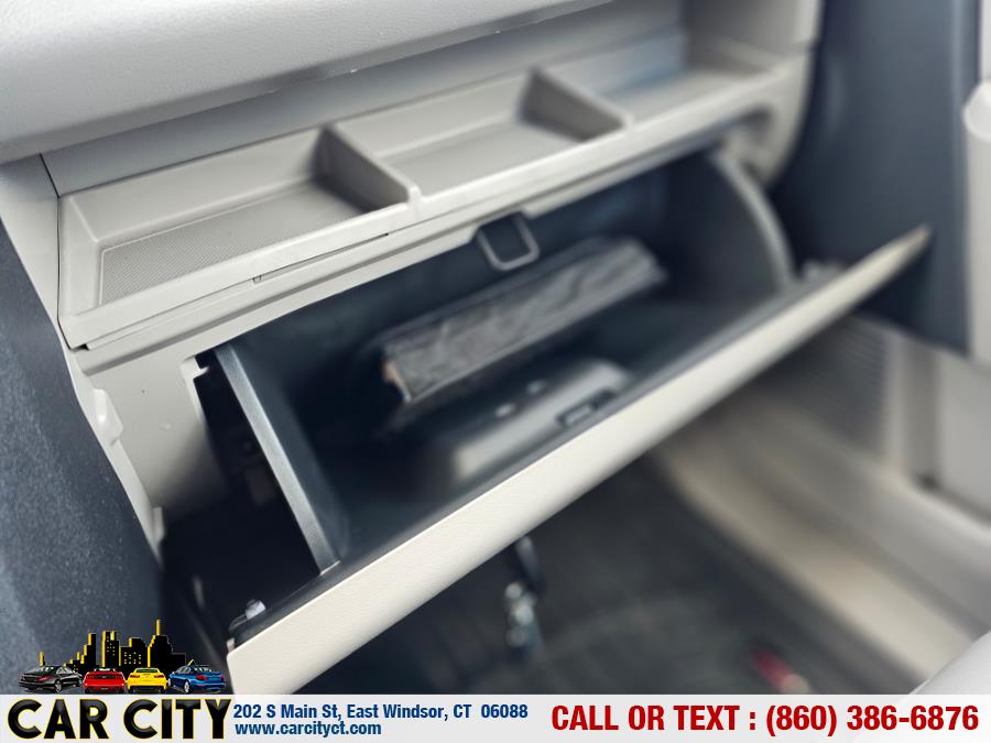 2015 Honda Pilot 4WD 4dr Touring w/RES & Navi, available for sale in East Windsor, Connecticut | Car City LLC. East Windsor, Connecticut 2015 Honda Pilot 4WD 4dr Touring w/RES & Navi, available for sale in East Windsor, Connecticut | Car City LLC. East Windsor, Connecticut