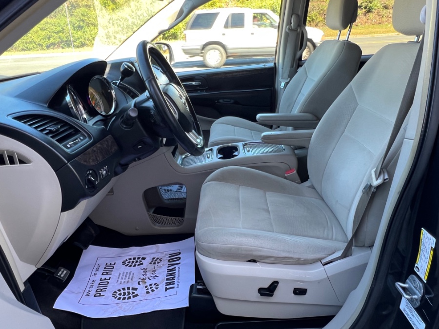 2011 Dodge Grand Caravan 4dr Wgn Crew, available for sale in Westfield, Massachusetts | Auto Wings Cop. Westfield, Massachusetts 2011 Dodge Grand Caravan 4dr Wgn Crew, available for sale in Westfield, Massachusetts | Auto Wings Cop. Westfield, Massachusetts