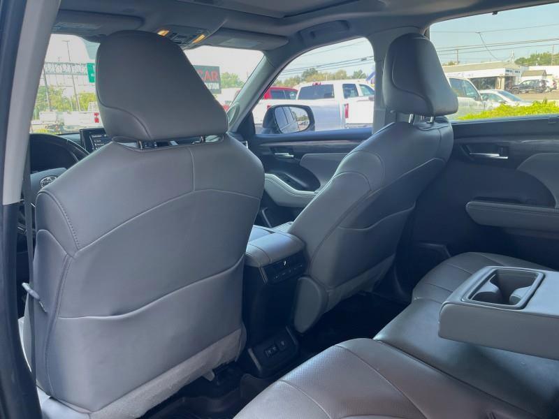 2021 Toyota Highlander Limited AWD, available for sale in Maple Shade, New Jersey | Car Revolution. Maple Shade, New Jersey 2021 Toyota Highlander Limited AWD, available for sale in Maple Shade, New Jersey | Car Revolution. Maple Shade, New Jersey