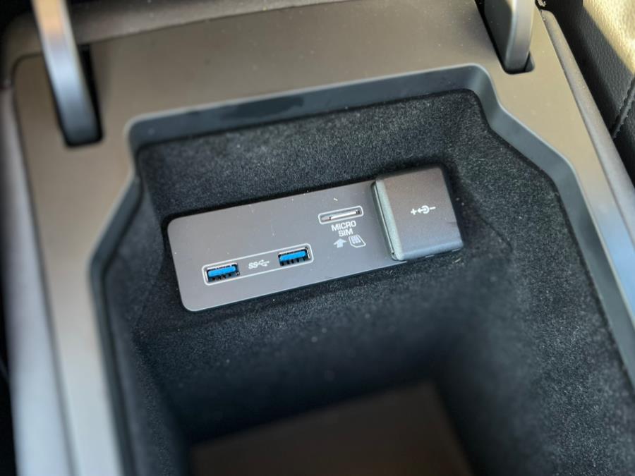 2020 Land Rover Discovery Sport SE 4WD, available for sale in Paterson, New Jersey | Speedway Motors LLC. Paterson, New Jersey 2020 Land Rover Discovery Sport SE 4WD, available for sale in Paterson, New Jersey | Speedway Motors LLC. Paterson, New Jersey