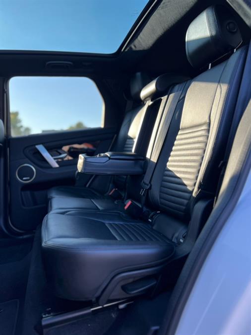 2020 Land Rover Discovery Sport SE 4WD, available for sale in Paterson, New Jersey | Speedway Motors LLC. Paterson, New Jersey 2020 Land Rover Discovery Sport SE 4WD, available for sale in Paterson, New Jersey | Speedway Motors LLC. Paterson, New Jersey