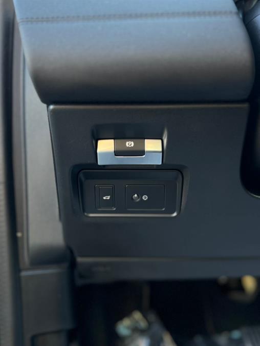 2020 Land Rover Discovery Sport SE 4WD, available for sale in Paterson, New Jersey | Speedway Motors LLC. Paterson, New Jersey 2020 Land Rover Discovery Sport SE 4WD, available for sale in Paterson, New Jersey | Speedway Motors LLC. Paterson, New Jersey
